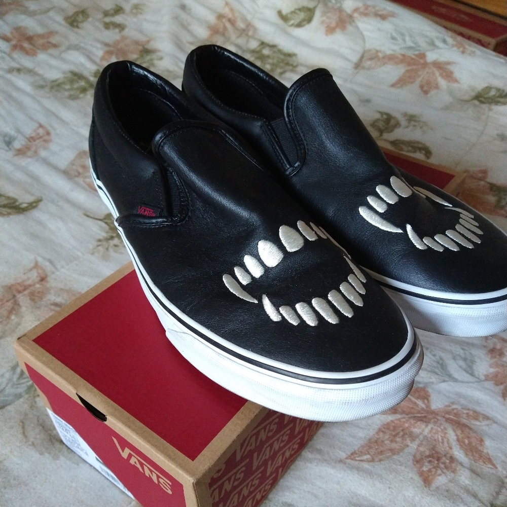Vans Slip On Fangs Bite